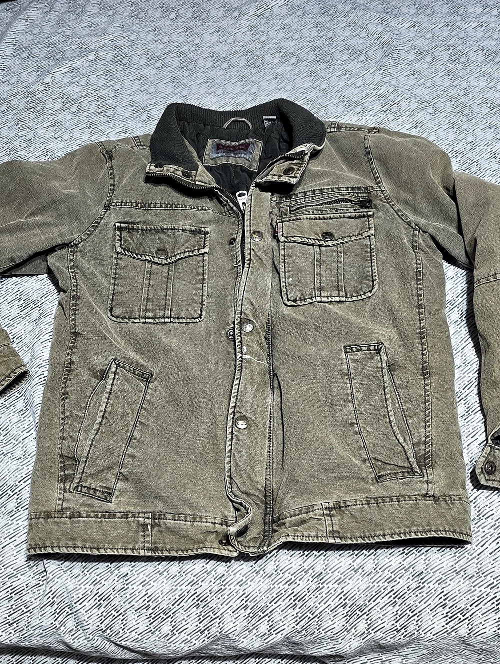Levi's Men's Olive Green Utility Field Jacket
